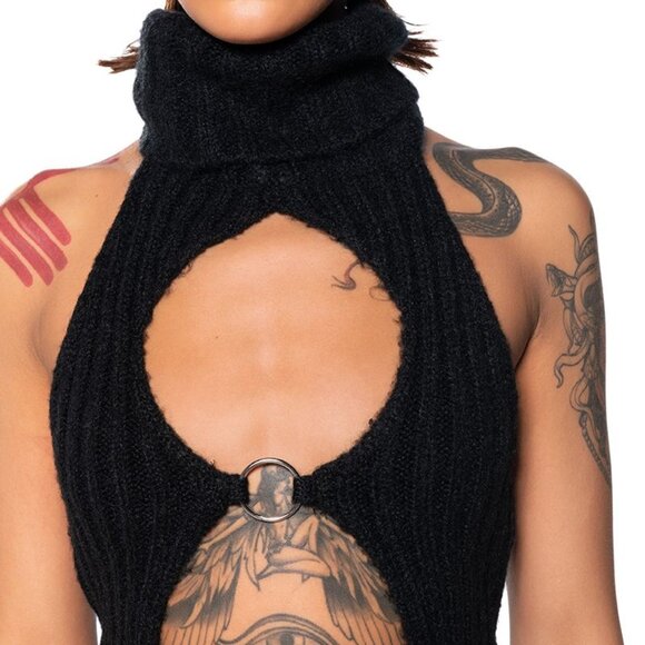 Callie Lives Xena Black:  Cut Out O-Ring Turtleneck Knit Halter Top small - Picture 3 of 3